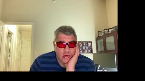 Chicago Guy online show from March 17, 3:42 am