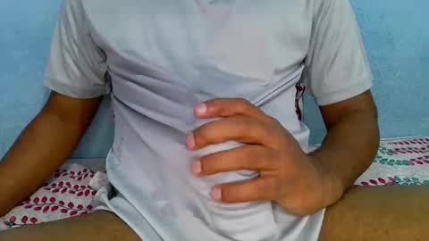 shyeyes online show from February 19, 2:33 am