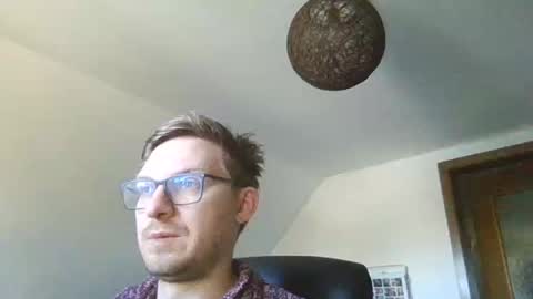 silent_control93 online show from February 19, 8:01 am