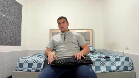 SIMON KELER online show from January 8, 10:48 pm