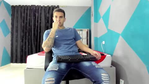 SIMON KELER online show from January 5, 9:36 pm