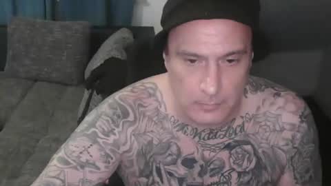 sinalco1975 online show from November 6, 6:05 am