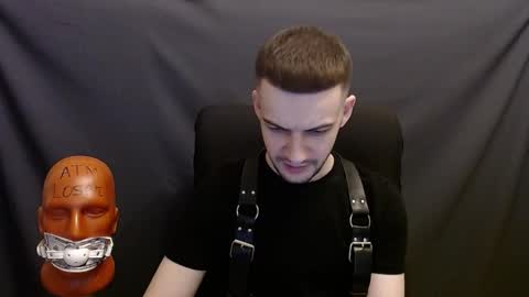 Sir Damien online show from December 3, 1:21 pm