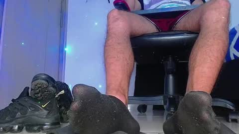 only foot                         worshipers here online show from December 23, 1:58 am