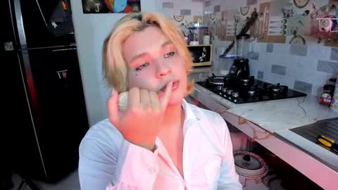 adam angels online show from November 5, 8:33 pm