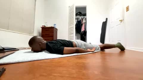 sixfootfournine online show from April 18, 2:13 am