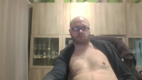 sixten113 online show from March 27, 8:26 am