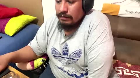 Snapshot of skinhell chatting on January 29, 11:56 pm Elias online show from January 29, 11:56 pm