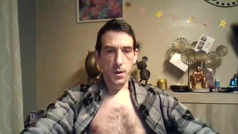 SkinnyBigCock2 online show from January 19, 4:44 am