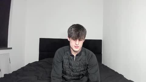 skinnyguywithbigd online show from November 26, 4:10 pm