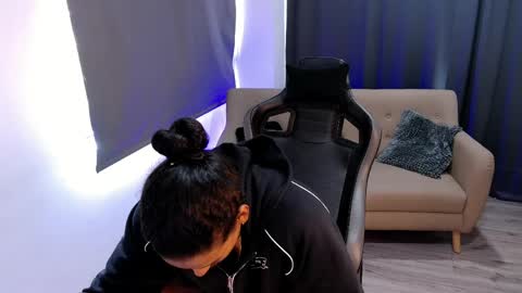 Liam Vokov online show from April 17, 1:58 pm