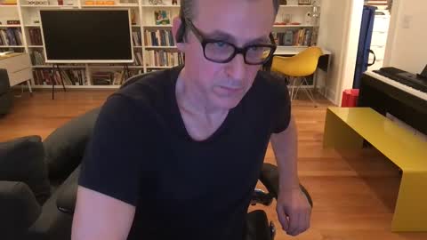 Skyline3371 online show from December 16, 6:10 am