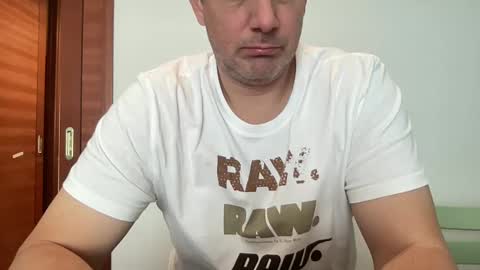 Naughty caucasian slave in Tokyo online show from December 10, 3:19 am