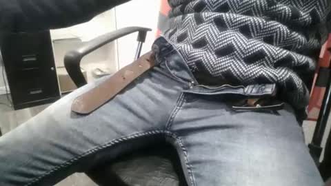 slimjimorange9 online show from November 19, 1:38 am