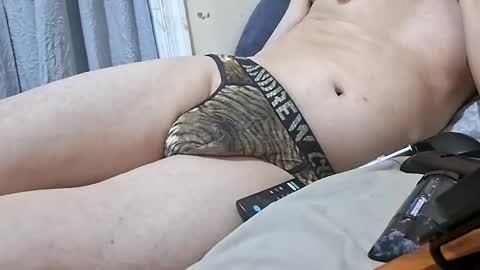 slmguy31 online show from October 26, 9:55 am