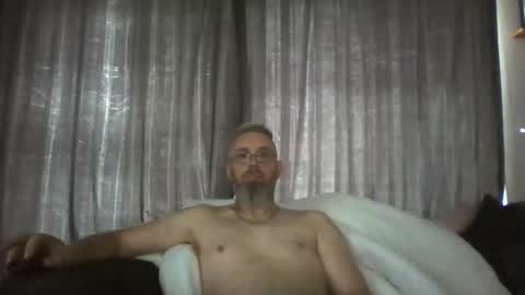 slutfucker20 online show from October 12, 7:35 am