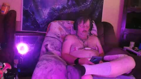 slutpupwaya online show from April 12, 2:15 am