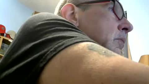 sluttyslave81 online show from June 9, 5:42 am