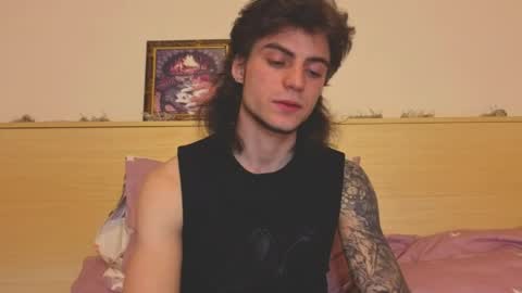 Gus online show from April 17, 3:04 pm