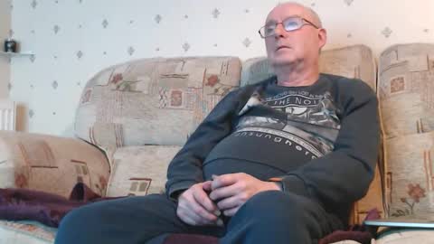 Steve online show from November 24, 9:38 pm