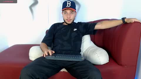 777 online show from April 17, 11:51 pm