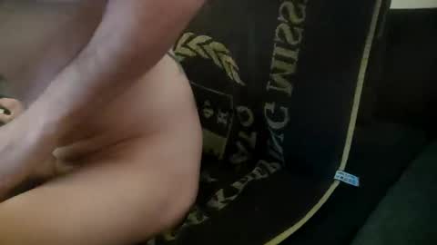 Snapshot of smokeandwatching chatting on March 8, 4:31 am Smokeandwatching online show from March 8, 4:31 am