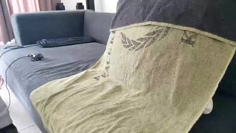 Snapshot of smokeandwatching chatting on February 16, 10:21 am Smokeandwatching online show from February 16, 10:21 am