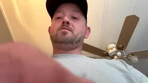 smokeymt420 online show from January 18, 9:06 pm