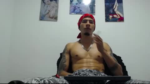 Snapshot of smooke_skinny chatting on October 21, 7:00 am Daniel Aston online show from October 21, 7:00 am