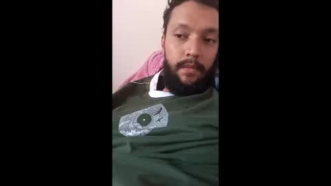 snapi_ online show from April 26, 4:04 pm