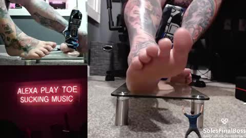 SolesFinalBoss online show from May 5, 4:29 pm
