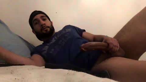 someone4u2cum2 online show from December 4, 9:49 am