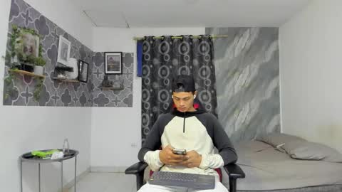 son_hades online show from March 25, 4:16 am