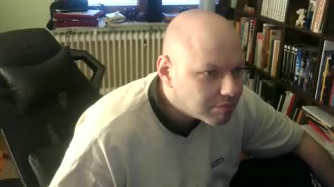 Tom online show from November 18, 3:27 pm