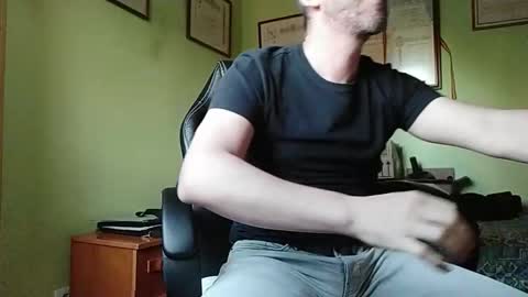 Manu  online show from February 15, 3:42 pm