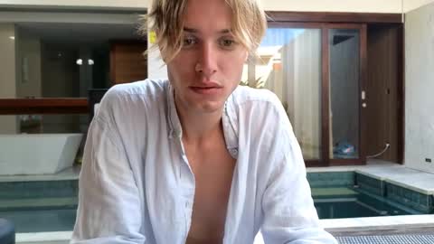 Sasha --  online show from March 29, 12:44 am