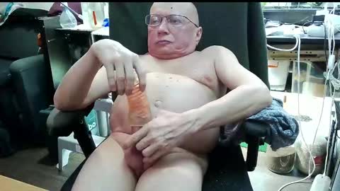 Snapshot of spermoboy chatting on February 10, 4:47 pm Valentin online show from February 10, 4:47 pm