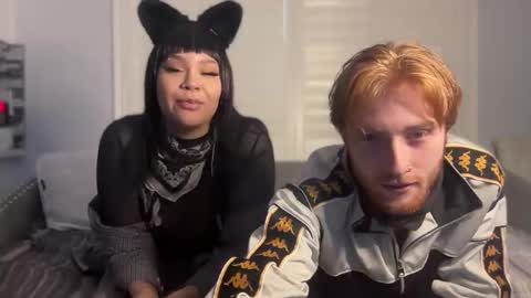Snapshot of spicey_twins_tv chatting on October 25, 1:07 am spicey_twins_tv online show from October 25, 1:07 am