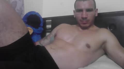Snapshot of sralexo chatting on October 6, 2:05 am sralexo online show from October 6, 2:05 am