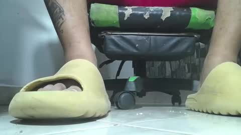 sr master cum its my old account online show from November 27, 3:54 am