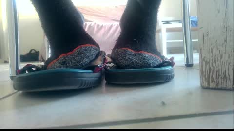 ssenzo online show from February 28, 8:09 am