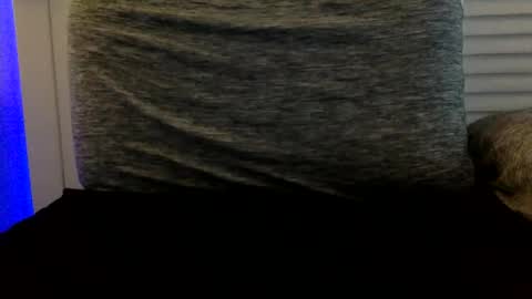 HIM online show from February 1, 7:12 pm