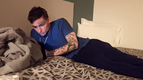 Straightupdownbad online show from November 20, 11:14 pm