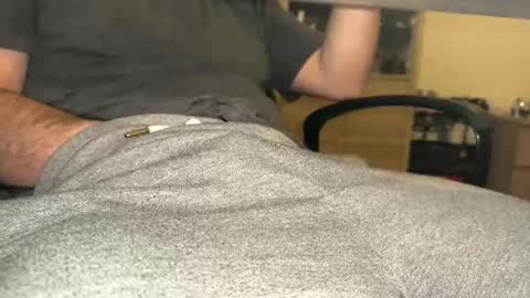 stang_ online show from October 21, 11:46 am