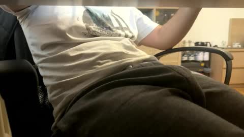 stang_ online show from September 26, 2:48 pm