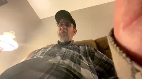 steel259373 online show from October 3, 4:17 am