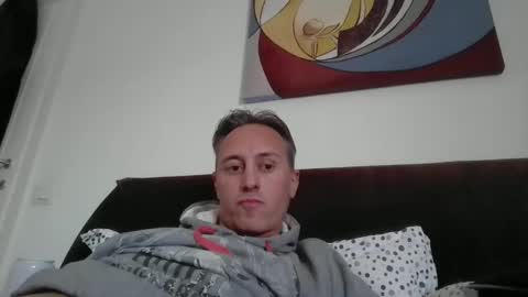 sten015 online show from November 12, 2:23 pm