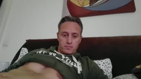 sten015 online show from November 19, 1:44 pm