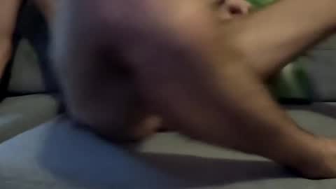 Snapshot of stenlyvrbich chatting on February 6, 7:13 am lee online show from February 6, 7:13 am