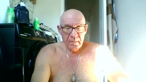stevejons47 online show from October 20, 2:21 pm